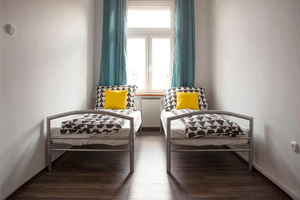 Voros Downtown With Free Parking Boedapest